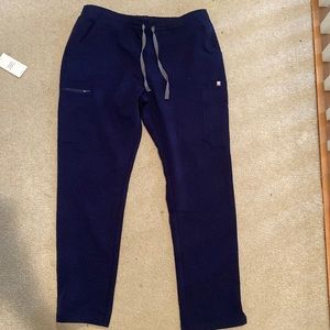 Yola Straight skinny leg Figs Scrubs in Navy Blue